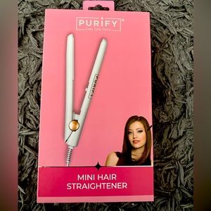 Mini hair straightener